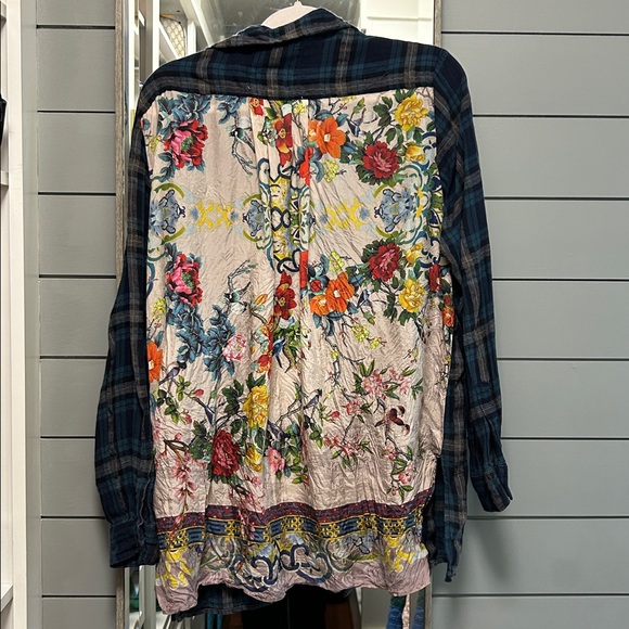 Johnny Was 3J workshop blouse flannel silk - Picture 3 of 3